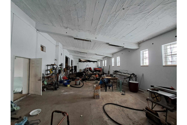 proszowicki, Koniusza, Posądza, Dom z halą, okolice Proszowic, dz. 1,19 ha